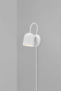 New DFTP Angle vegglampe med USB - Hvit