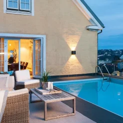 Best Sg Armaturen As Artes Midi vegglampe opp/ned utendørs 32W 3000K Dimbar Svart