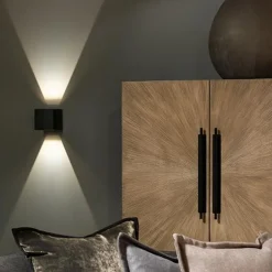 Sg Armaturen As Artes vegglampe utendørs IP65 3000K dimbar Svart