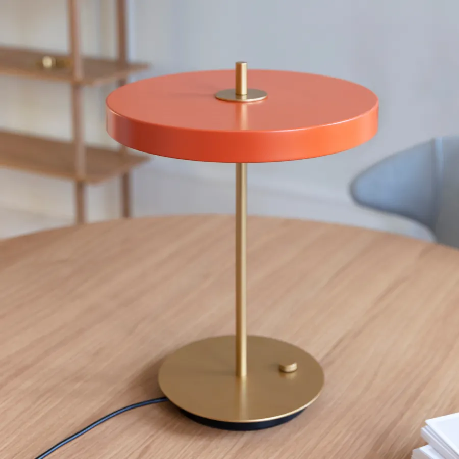 Online Umage Asteria bordlampe