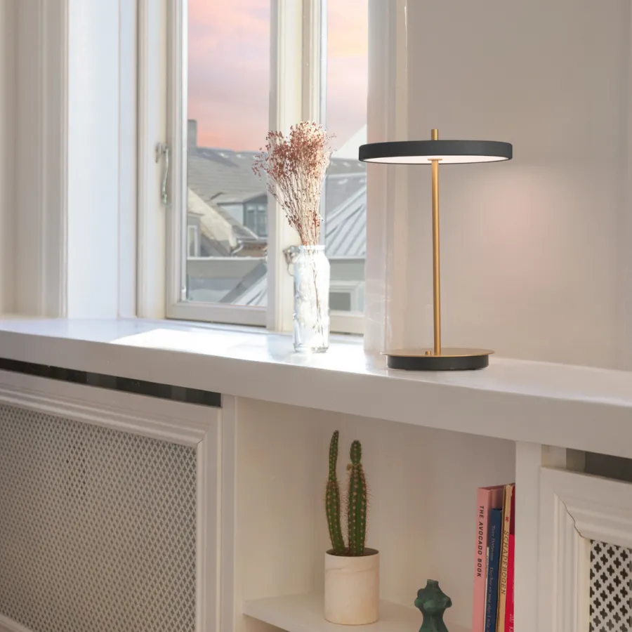 Outlet Umage Asteria Move bordlampe