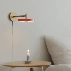 New Umage Asteria vegglampe kort