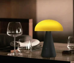 Sale NorDesign Aura oppladbar bordlampe 2,2W 2200 Kelvin IP44 - Dimbar Svart / Messingfarget