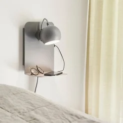 Hot Frandsen Ball vegglampe m/USB Svart