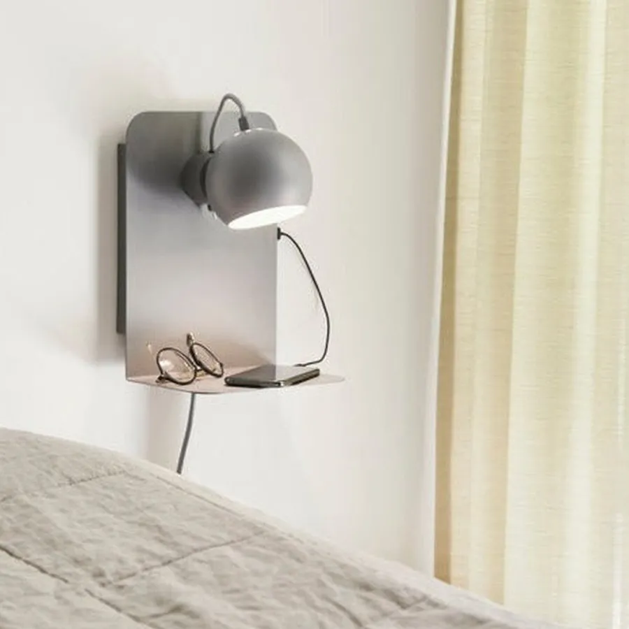 Hot Frandsen Ball vegglampe m/USB Svart