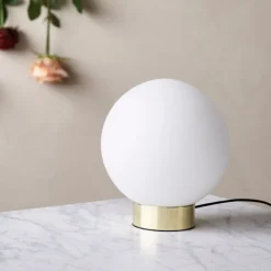 New Dyberg Larsen Barcelona bordlampe - Messing/Opal Messing / Opal