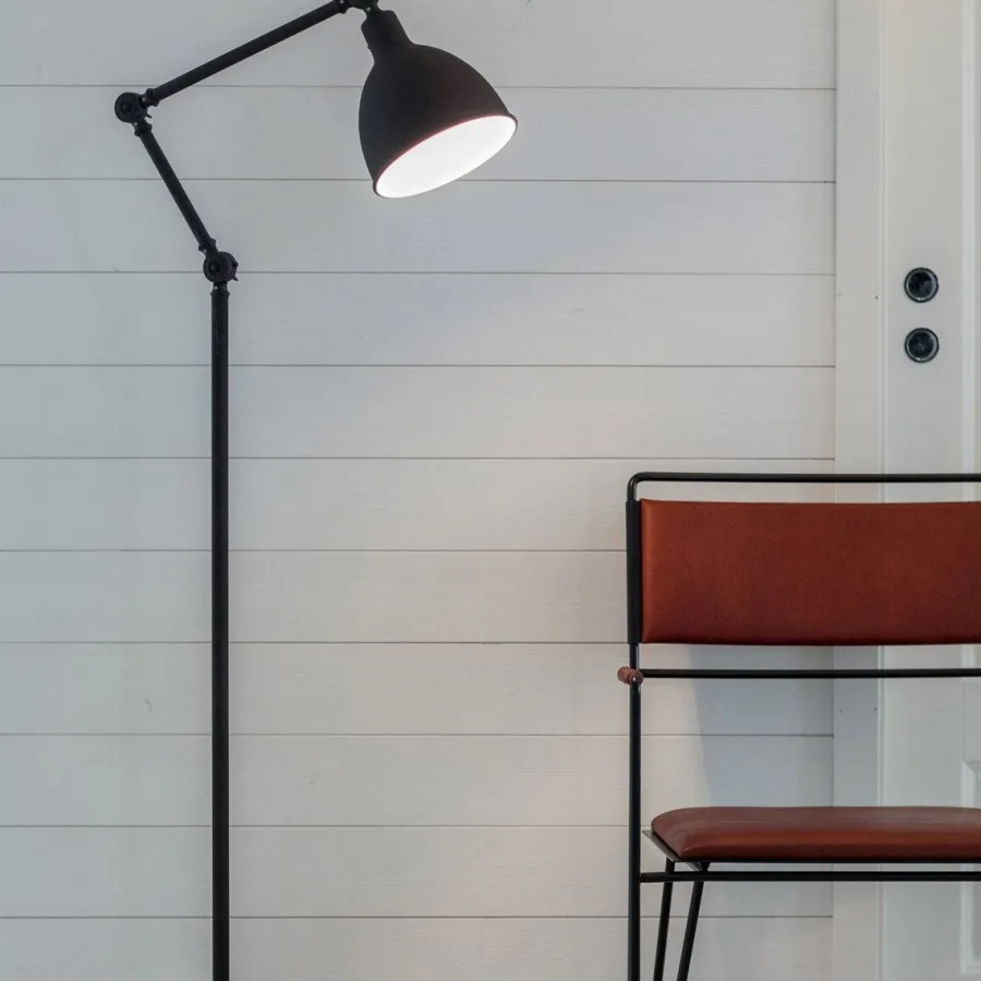 Outlet By Rydens Bazar gulvlampe Svart