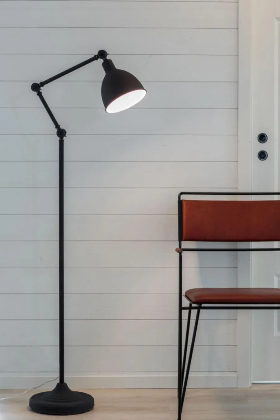 Outlet By Rydens Bazar gulvlampe Svart
