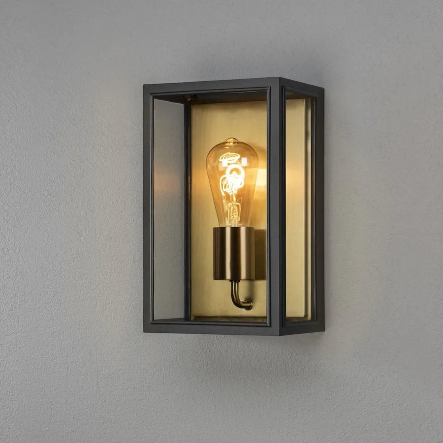 Discount Konstsmide Carpi vegglampe utendørs IP44 - Svart/Messing Svart / Messing