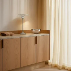 Sale Belid Diablo bordlampe 30 Svart / Rød