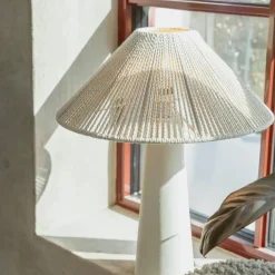 Online Marksløjd Favoro bordlampe Beige