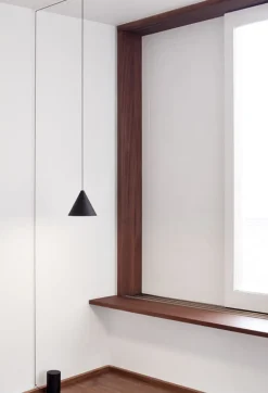 Online Flos String Light taklampe - Cone - 12m - Svart
