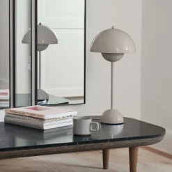 Hot &Tradition Flowerpot VP3 bordlampe