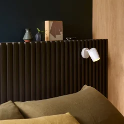 New Astro Lighting Koto vegglampe med bryter Svart
