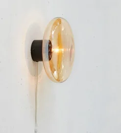Marksløjd Locus vegg/taklampe - Svart/Amberfarget - Svart / Amber
