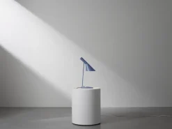 Outlet Louis Poulsen AJ bordlampe