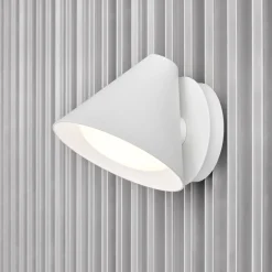 Best Louis Poulsen Keglen vegglampe