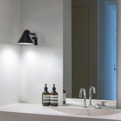 Outlet Louis Poulsen NJP kort vegglampe uten ledning for fast innstallasjon