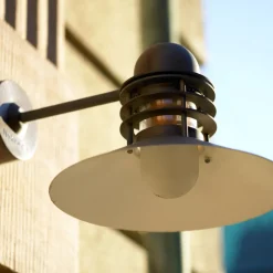 Sale Louis Poulsen Nyhavn utendørs vegglampe
