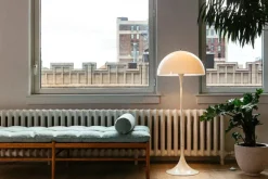 Sale Louis Poulsen Panthella gulvlampe Hvit / Opal