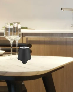 Outlet NorDesign Mida bordlampe 3W IP20 Oppladbar - Kan montere på flaske Svart