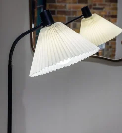 Best Marksløjd Mira gulvlampe 145 cm - Svart/Offwhite - Svart / Hvit