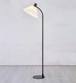 Best Marksløjd Mira gulvlampe 145 cm - Svart/Offwhite - Svart / Hvit