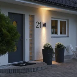 Hot Konstsmide Modena vegglampe big Svart