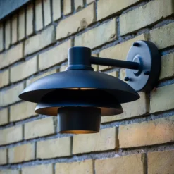 Online Dyberg Larsen Morph D24 utendørs vegglampe IP44