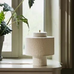 Online Globen Lighting Noah bordlampe Hvit bouclé