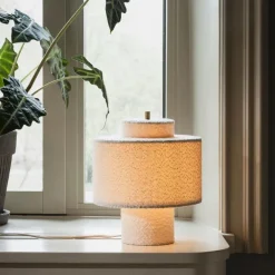 Online Globen Lighting Noah bordlampe Hvit bouclé