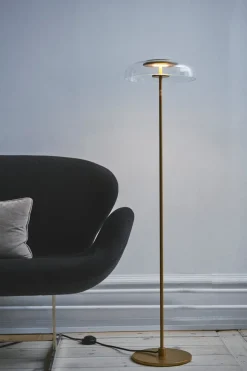 Discount Nuura Blossi gulvlampe Nordic Gold Messing