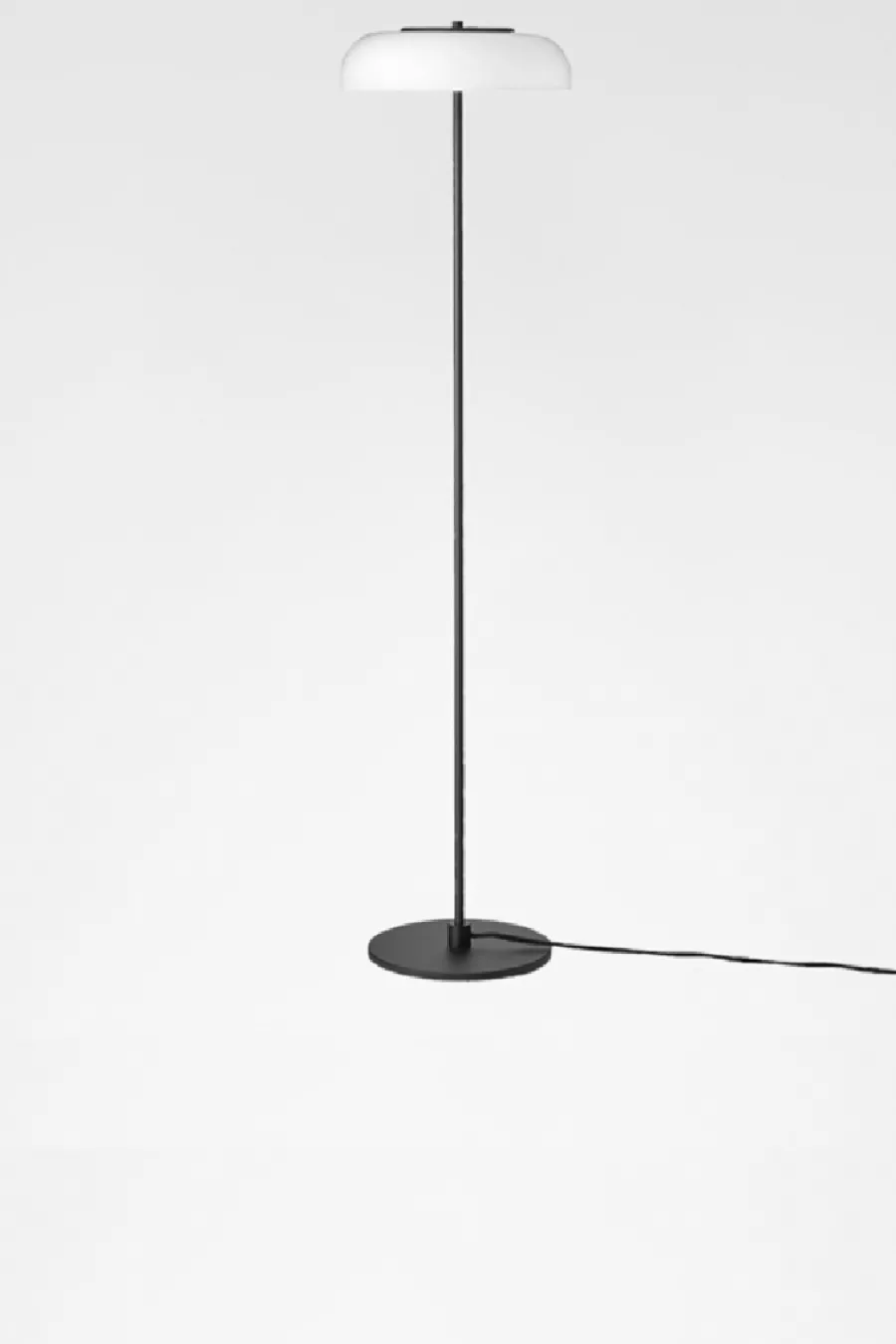 Best Nuura Blossi gulvlampe Svart