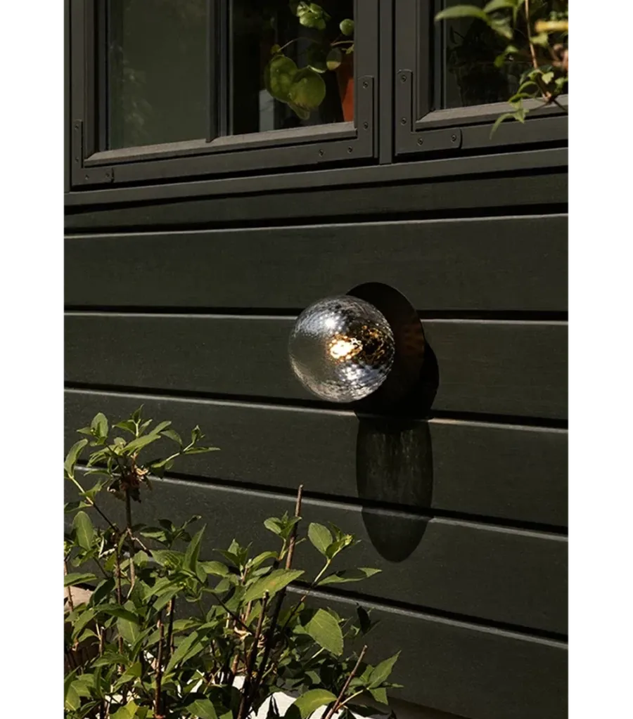 Nuura Liila 1 utendørslampe - /optic Svart