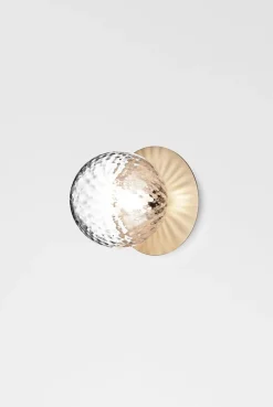 Outlet Nuura Liila 1 vegglampe/taklampe - medium - nordic gold / optikk Bronse / Messing