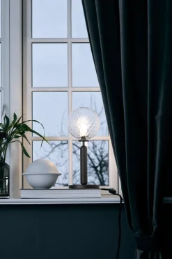Nuura Miira bordlampe / optikk Svart