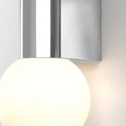 Discount Astro Lighting Ortona Twin vegglampe IP44 Krom / Opal