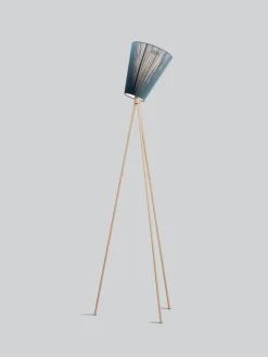 Northern Oslo Wood gulvlampe beige med skjerm