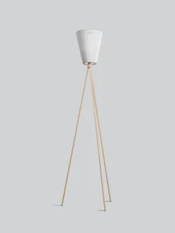 Northern Oslo Wood gulvlampe beige med skjerm