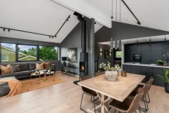 Outlet NorDesign Oz spotskinne 4 spotter 2 meter - Svart/Gull Svart / Gull