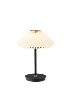 New Halo Designs Paris to go bærbar bordlampe Messing