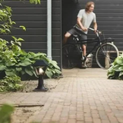 Clearance Philips myGarden Alpenglow portstolpe utendørs IP44 - Svart