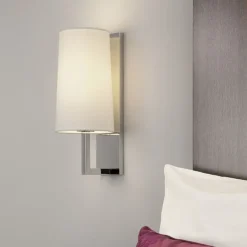 Discount Astro Lighting Riva 350 vegglampe IP44 med skjerm Krom / Hvit