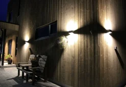 Aneta Lighting Søgne vegglampe opp/ned utendørs IP54 10W 3000K - Svart