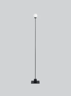 Hot Northern Snowball gulvlampe