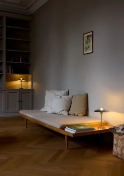 New Halo Designs Stepp 1-2-3 bordlampe oppladbar IP54