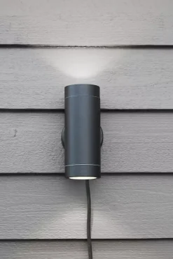 Outlet Marksløjd Sylinder vegglampe - Garden 24 - Svart