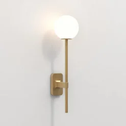 Hot Astro Lighting Tacoma Single Grande vegglampe IP44 Messing / Opal