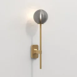 Hot Astro Lighting Tacoma Single Grande vegglampe IP44 Messing / Opal