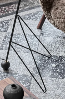 Outlet &Tradition Tripod Gulvlampe HM8 Svart